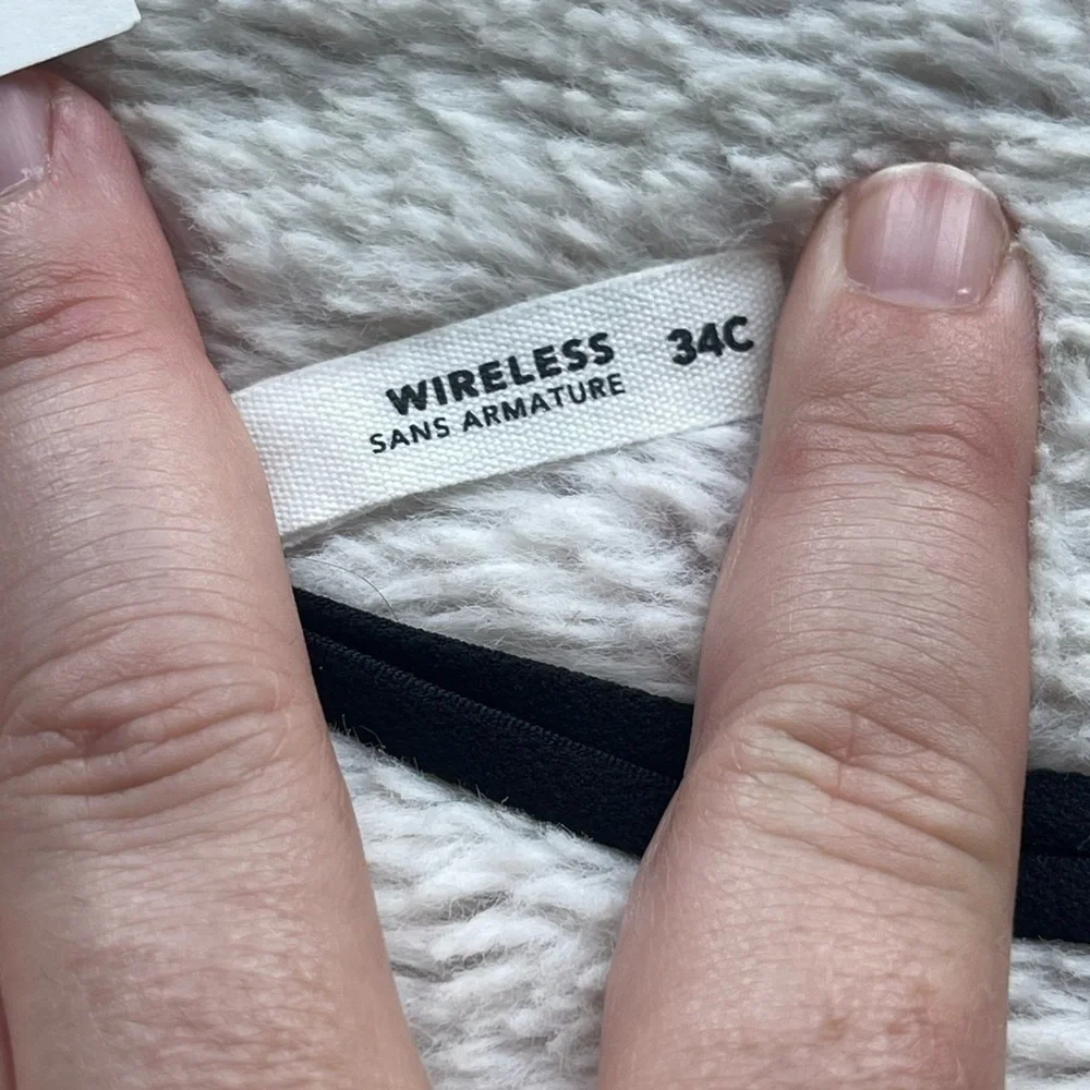Aerie NWT black wireless floral lace bra
